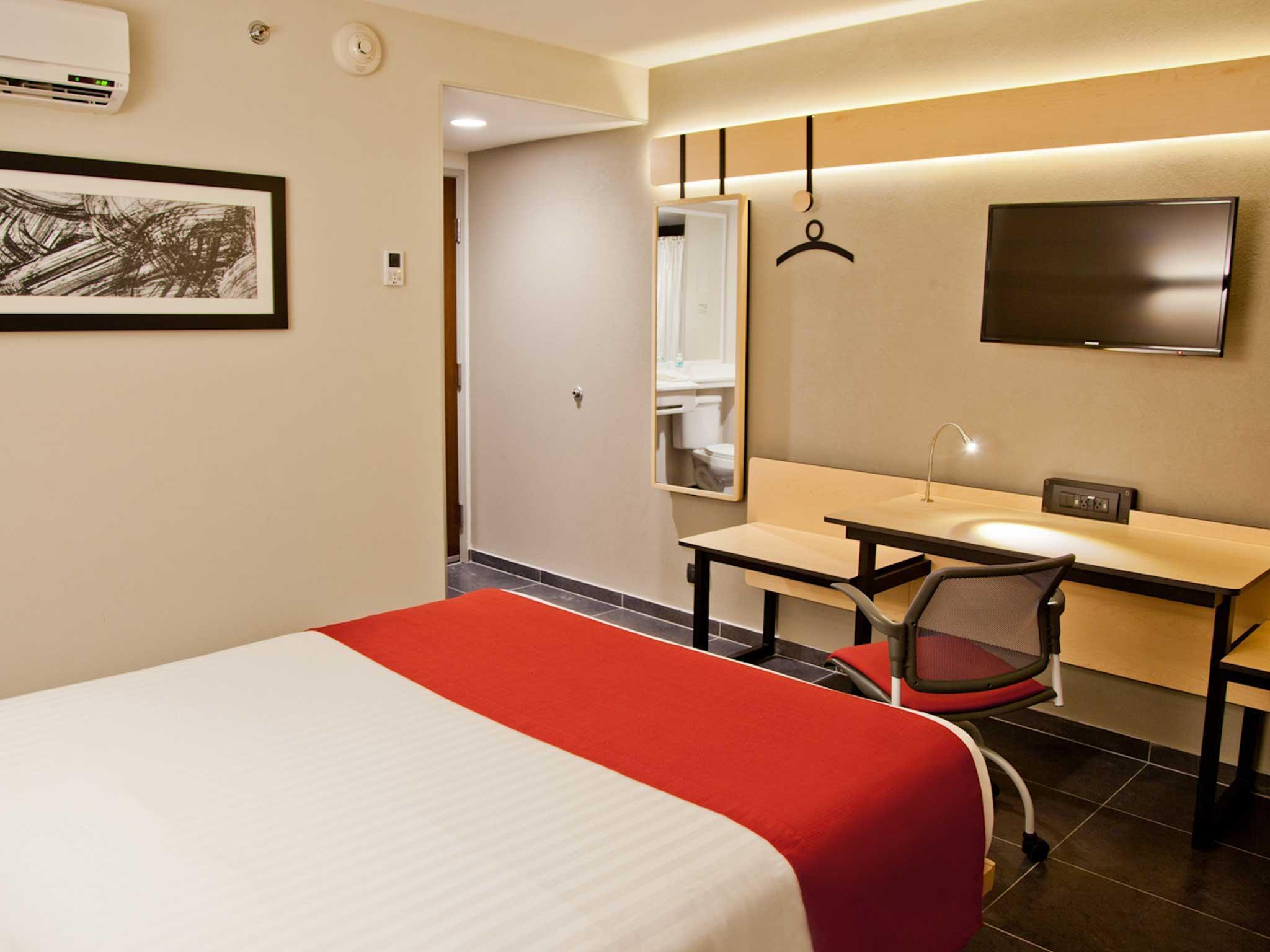 City Express By Marriott Paraíso Buitenkant foto