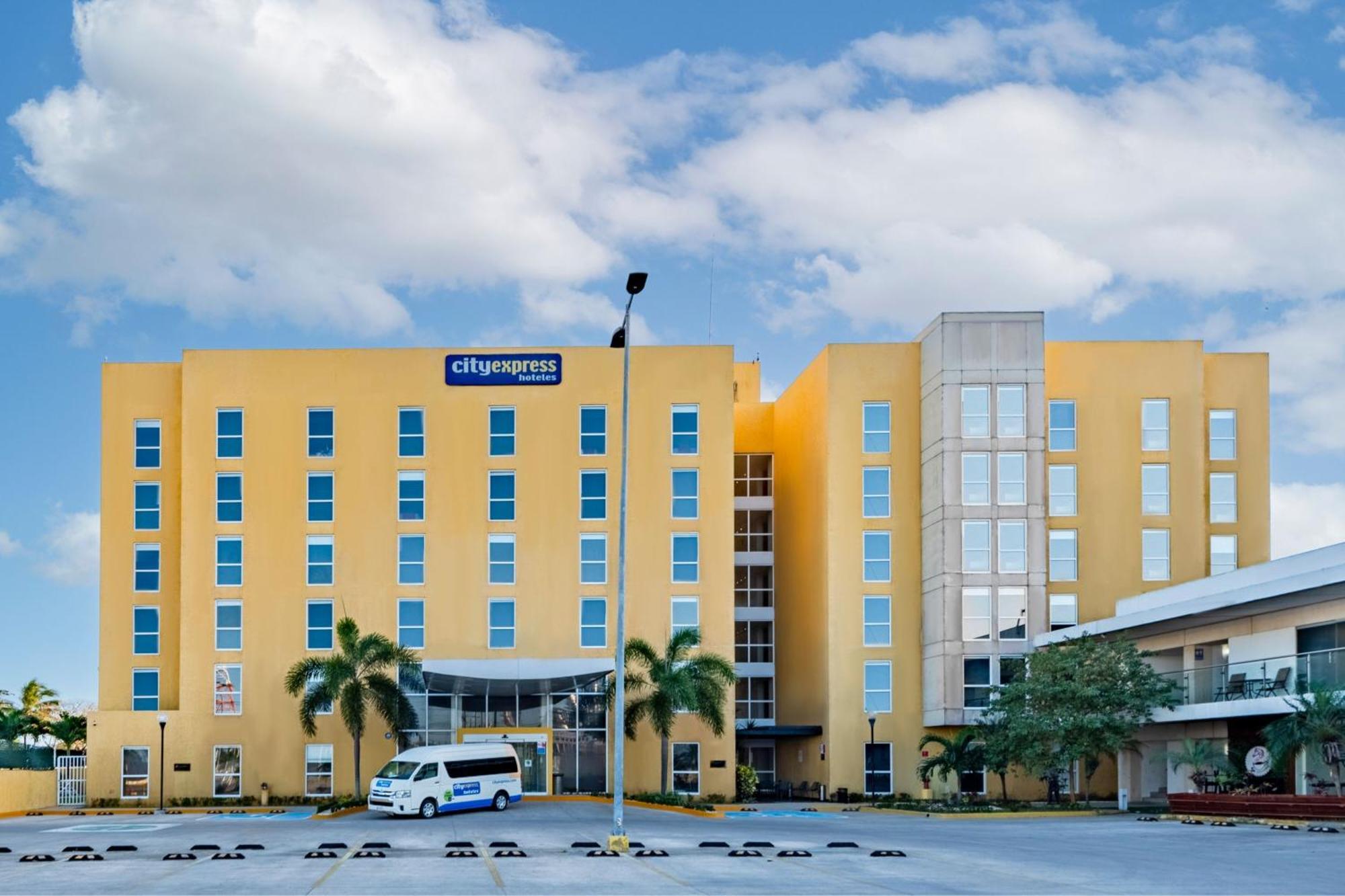City Express By Marriott Paraíso Buitenkant foto
